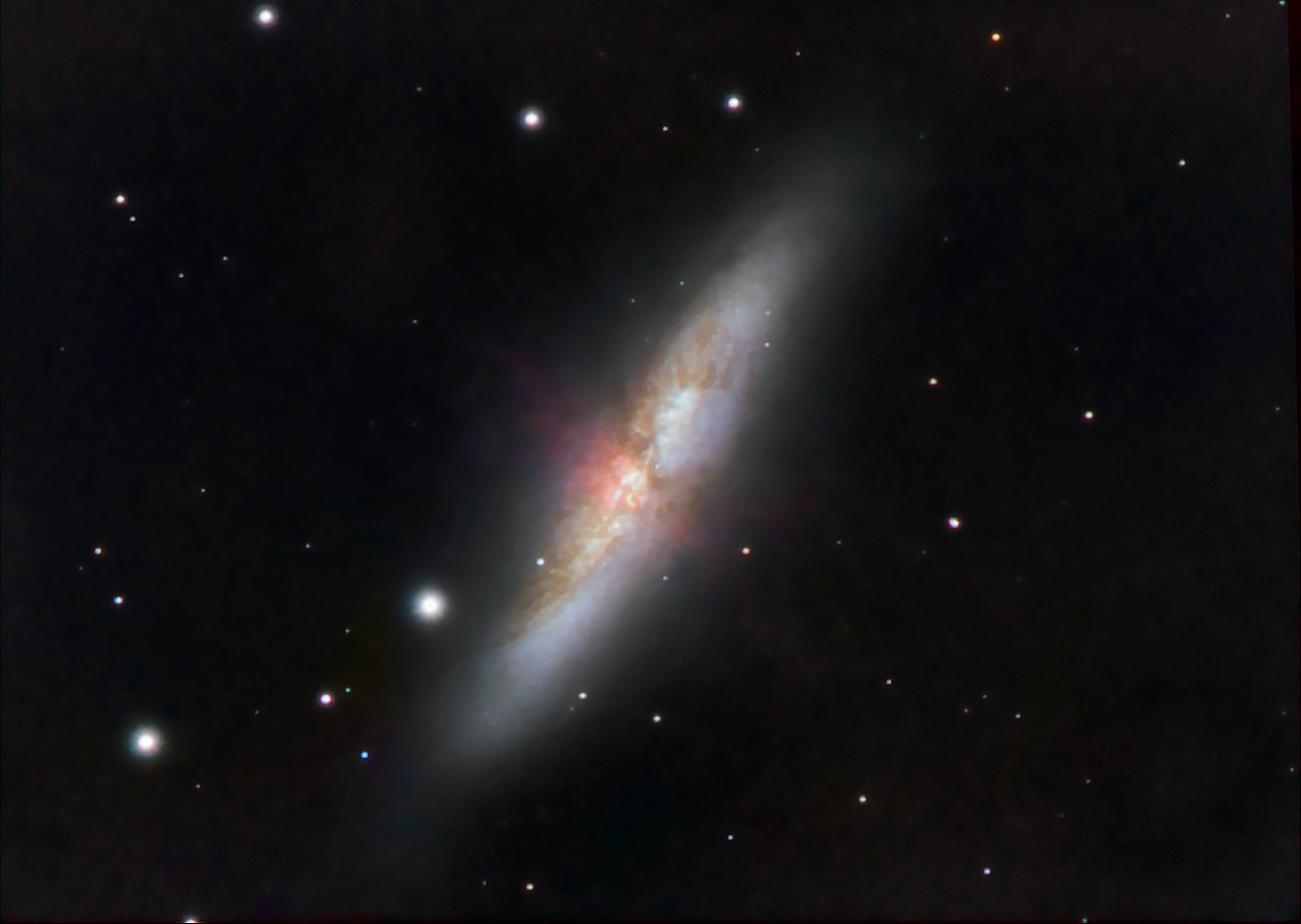 M 82